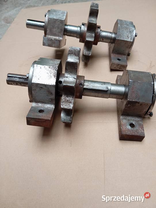 Wałek z łożyskami Lublin