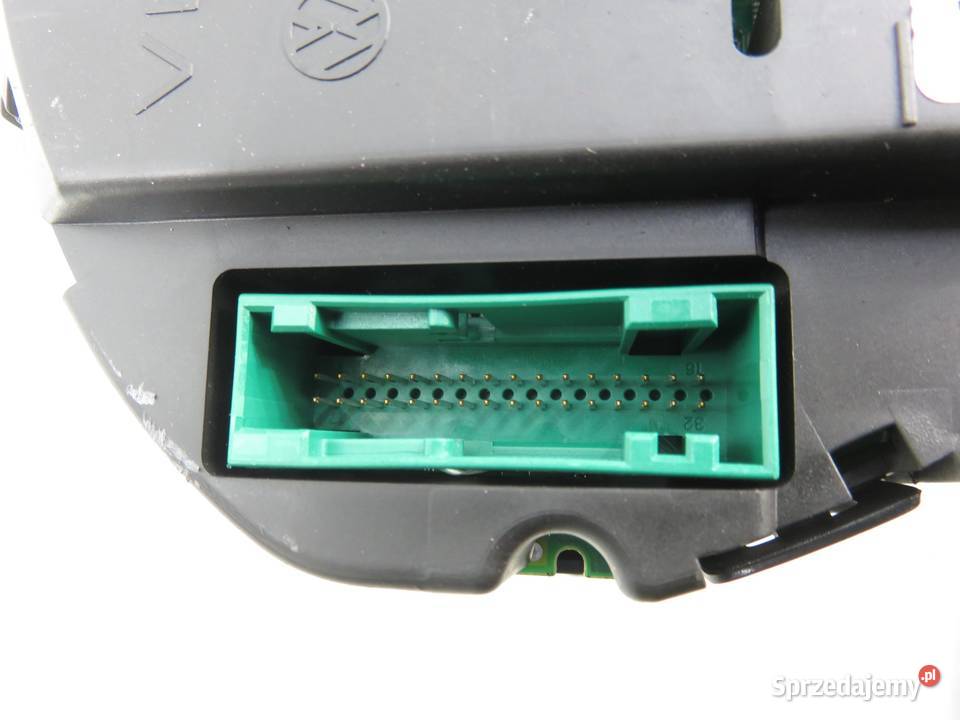 LICZNIK VW POLO IV 9N 12 6V 6Q0920804 osobowe małopolskie