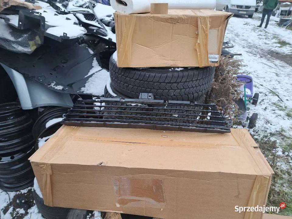 Kratka środkowa Toyota Auris II lift 5311202670 sprzedam
