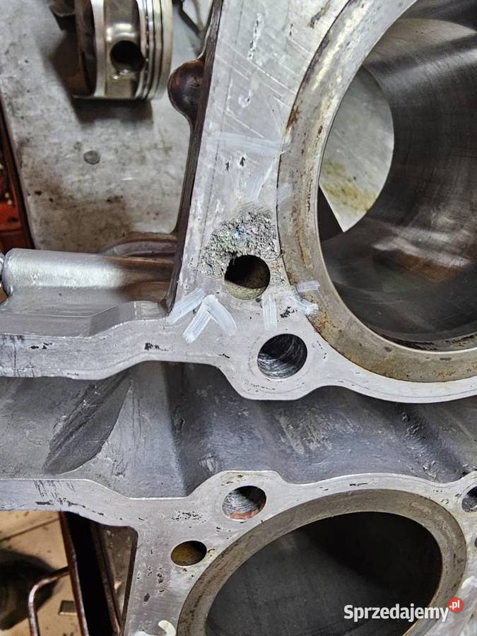 Kawasaki GPZ 500 cylindry tłoki cylinder tłok Silniki i osprzęt Jelenia Góra