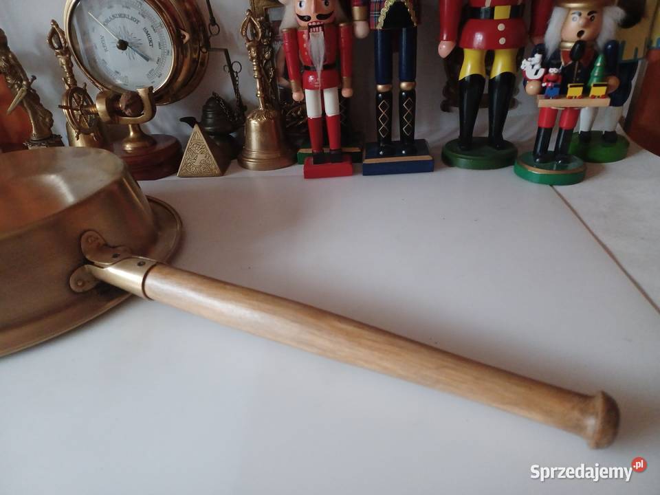 Piękna duża sygnowana patelnia mosiężna Patelnie i woki Poznań