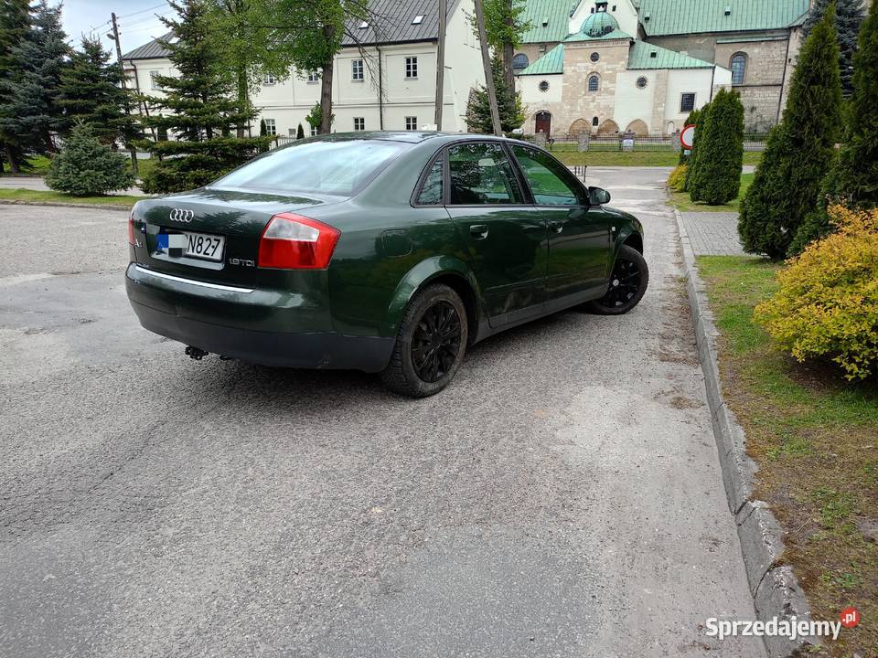 Sprzedam piękną audi a4 b6 19 TDI książka nieuszkodzony Jędrzejów