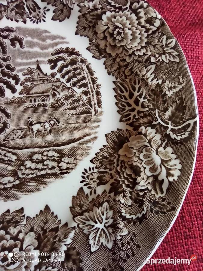 Talerzyk deserowy
manufaktury Wood Sons England Porcelana i szkło Gdańsk