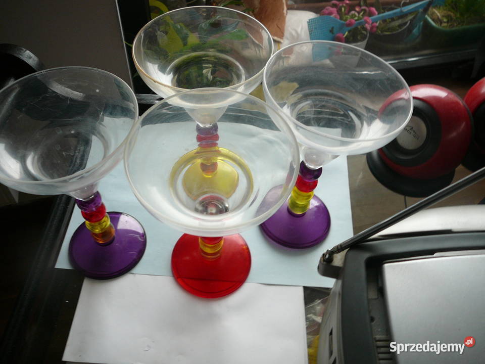 4 kieliszki do margarity tworzywo lata 80 Wrocław