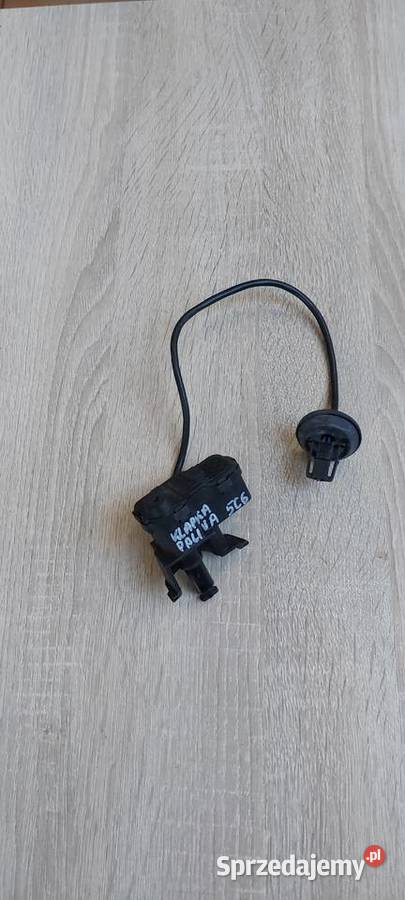Siłownik klapki paliwa VW JETTA VI 5C6810773B Szczecin