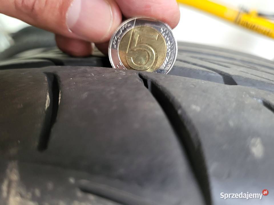 Yokohama Advan Fleva V701 22550 R17 98 W kpl 4 50 Kraków