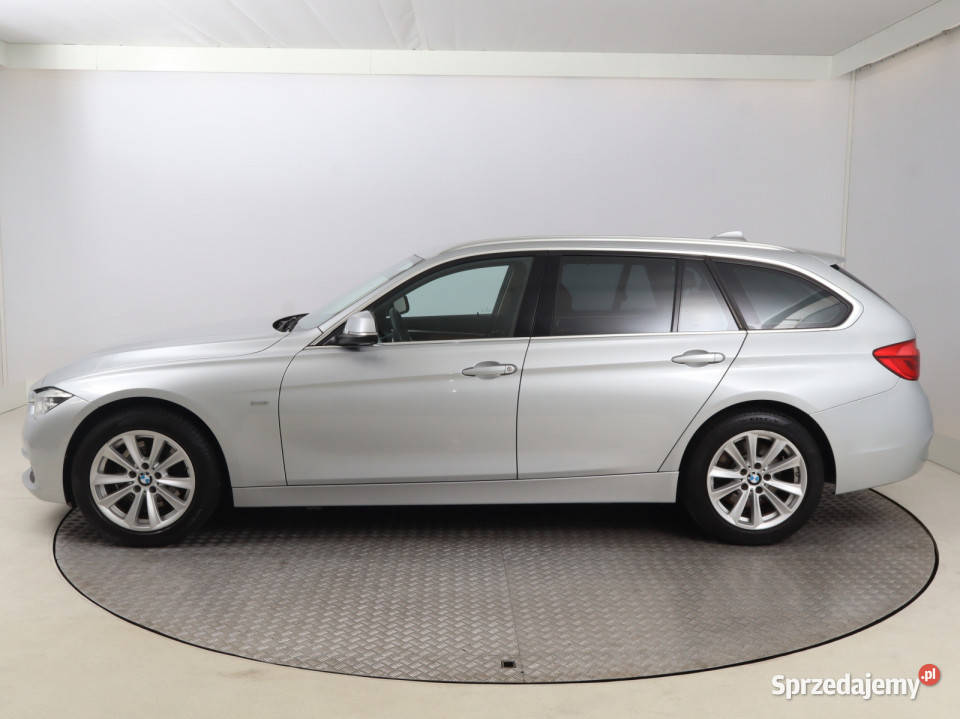 BMW 3 330 d xDrive światła LED Bielany Wrocławskie