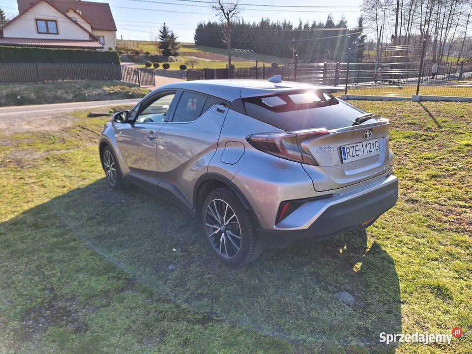 Sprzedam Toyotę chr nie wymaga wkładu automatyczna Lutoryż