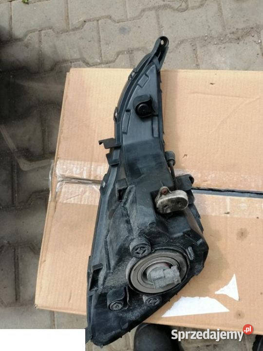 HYUNDAI I40 HALOGEN LEWY PRZÓD
