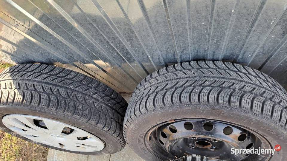 Komplet kół z oponami zimowymi 18560R15 Toyota świętokrzyskie sprzedam