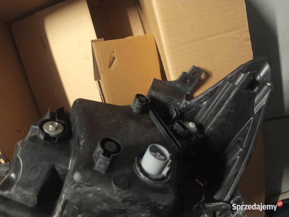 Lampa prawa Mazda Gdynia