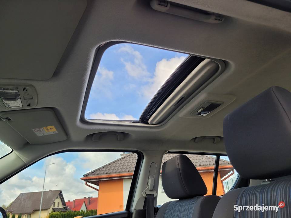 Suzyki Swift Klimatronik Szyber dach Alufelgi lakier metallic Samochody osobowe