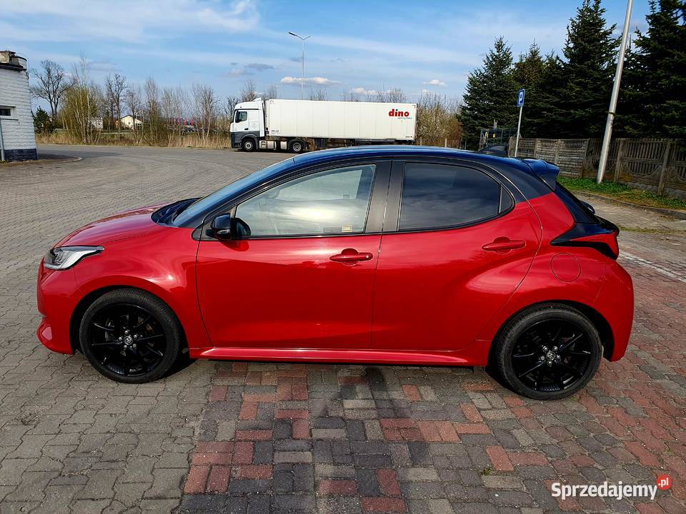 Toyota Yaris 4 2023 rej 2022 prod15benz 125 20 Łask sprzedam