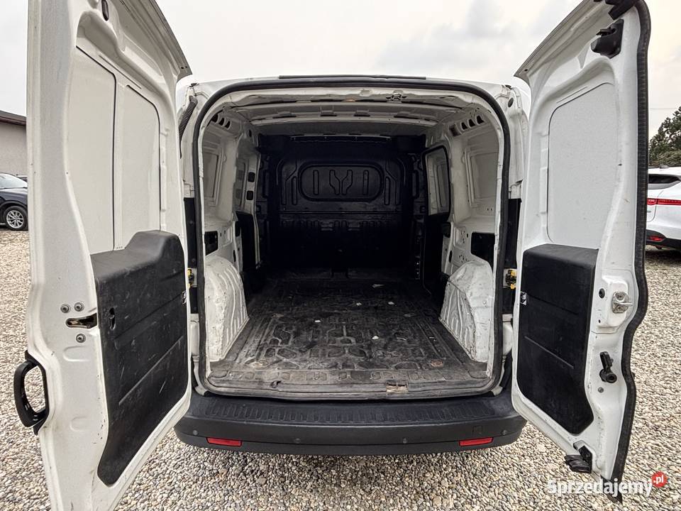 Opel Combo Rok produkcji 2013 Paniówki