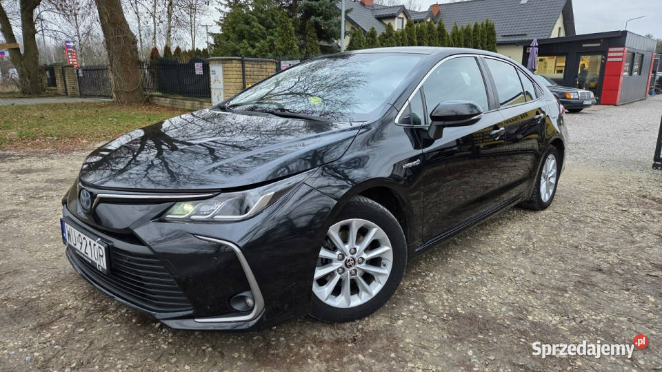 Toyota Corolla 18 HSD LPG Vat 23 Salon PDC gniazdo USB Corolla Otwock Mały