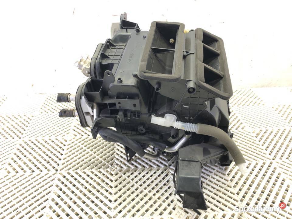 NAGRZEWNICA KOMBAJN MAZDA 2 DL GA04IDBIN