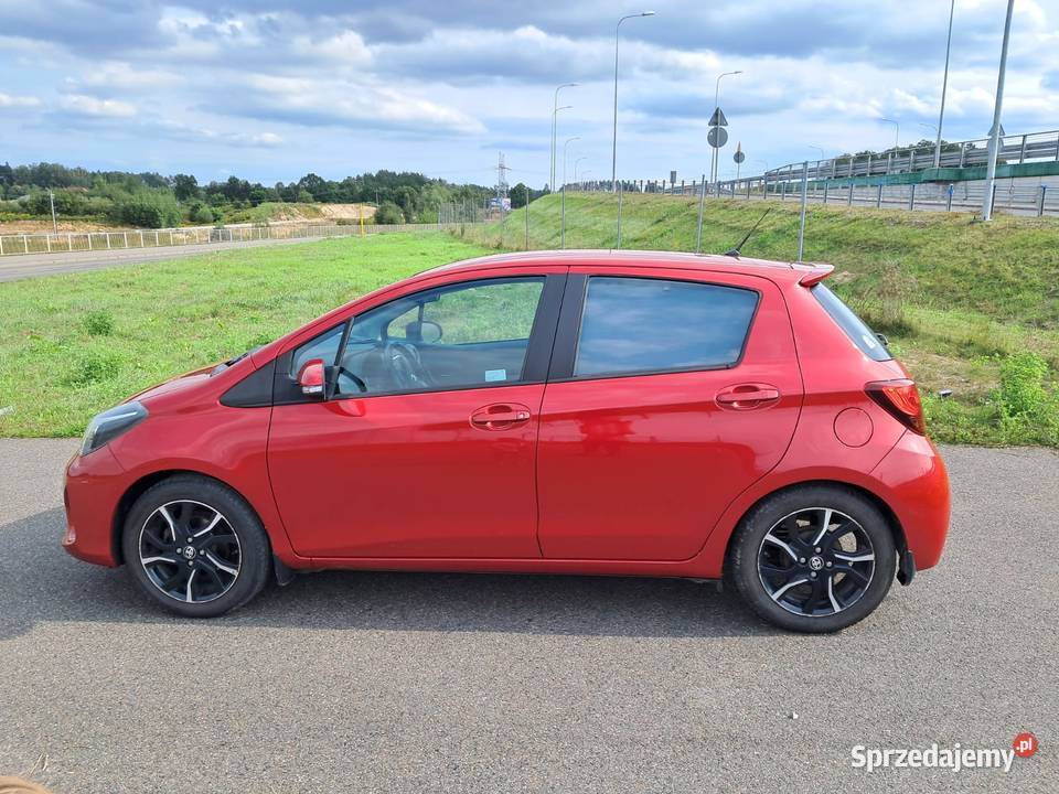 Toyota Yaris III 13 LPG 133VVTi 99 Dynamic HAK I czujnik deszczu Olsztyn
