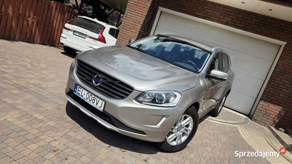 Volvo XC 60 XC 60 D5 220 AWD Summum automat lakier metallic łódzkie