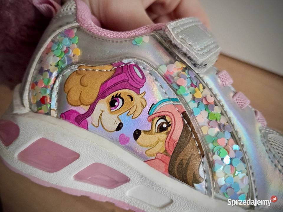 Srebrnoróżowe adidaski Psi PatrolSmyk 22 Nysa sprzedam