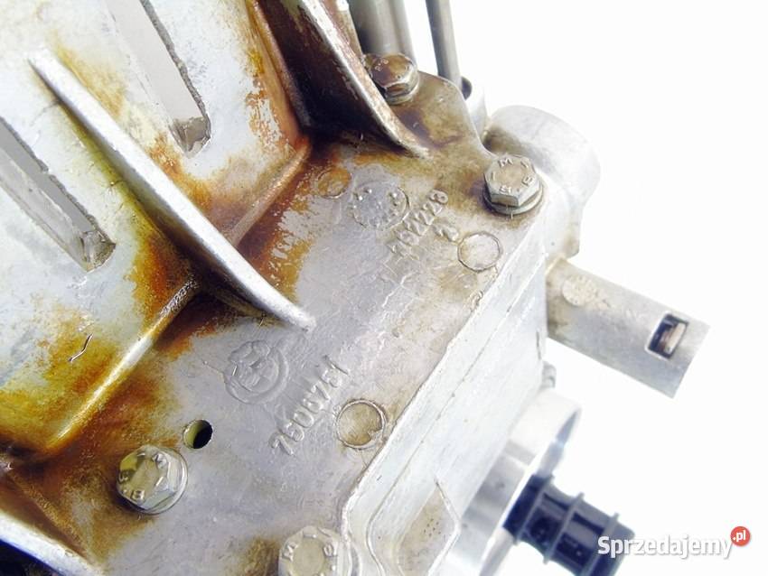 Pompa oleju 44 N62 BMW 5 6 7 X5 E60 E61 E63 E64 osobowe Sosnowiec