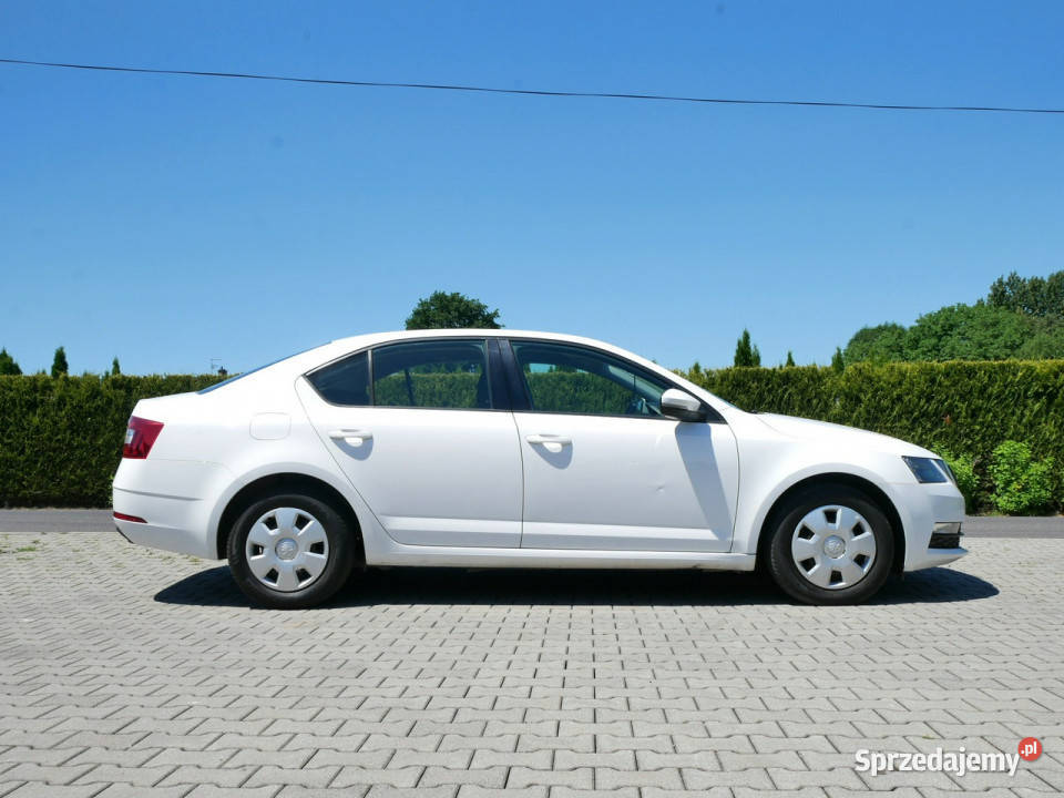 koda Octavia FL 16 TDI 90 Eu6 Liftback Salon śląskie