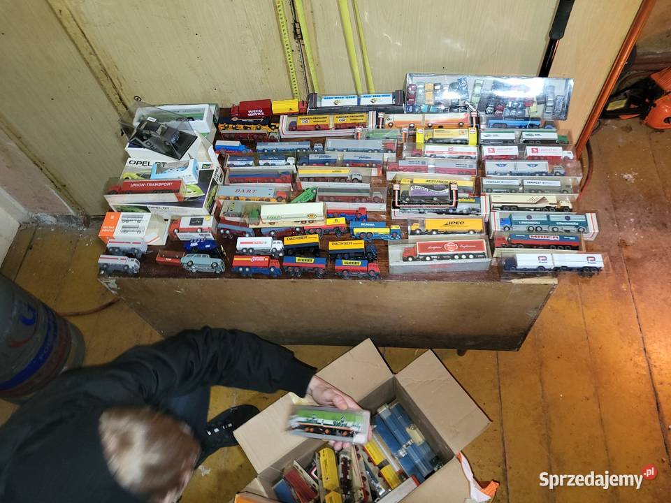 Stare pojazdy ciężarowe i osobowe w skali 187 Warszawa sprzedam