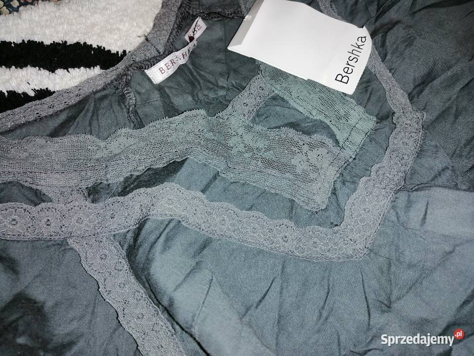 BERSHKA szara bluzka z koronką szersze rękawy wielkopolskie Leszno