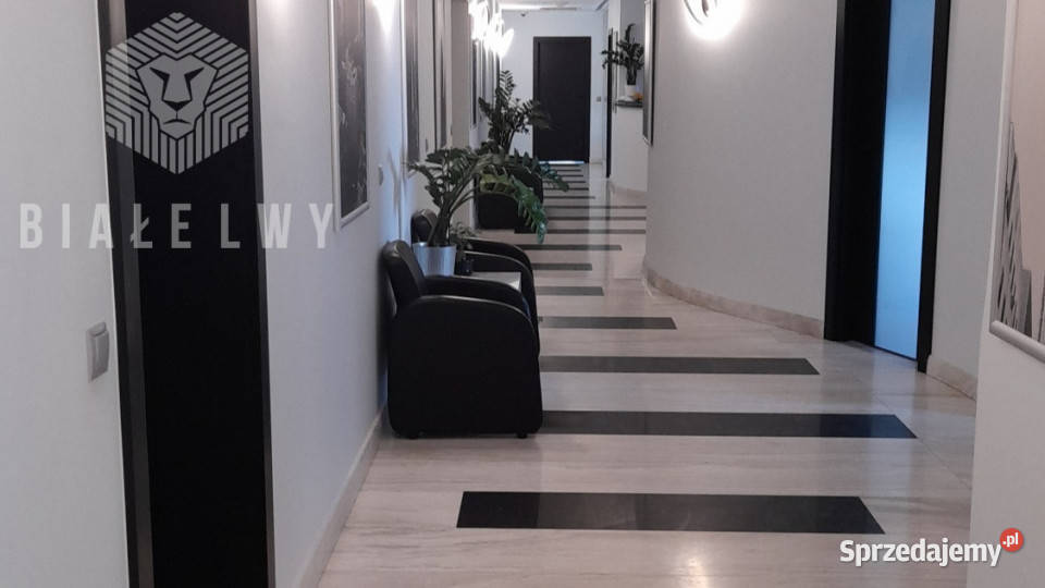 sprzedaży lokalu 3678m2 Warszawa 367.8m2