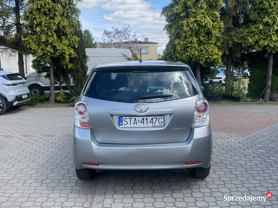 Toyota Verso Rezerwacja światła do jazdy dziennej Tarnowskie Góry