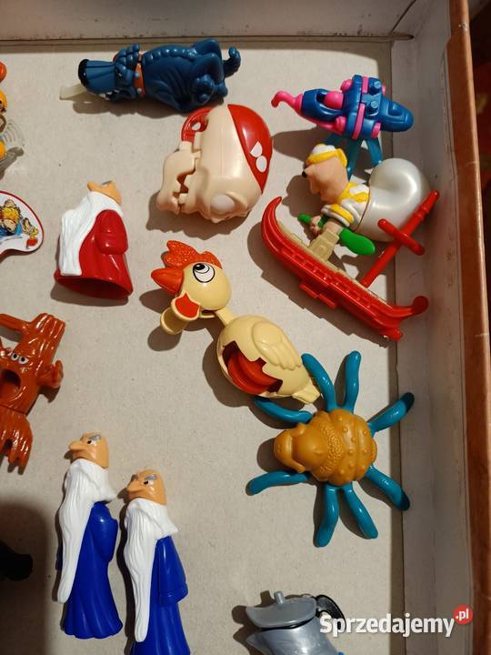 Kinder niespodzianki i inne figurki Poznań