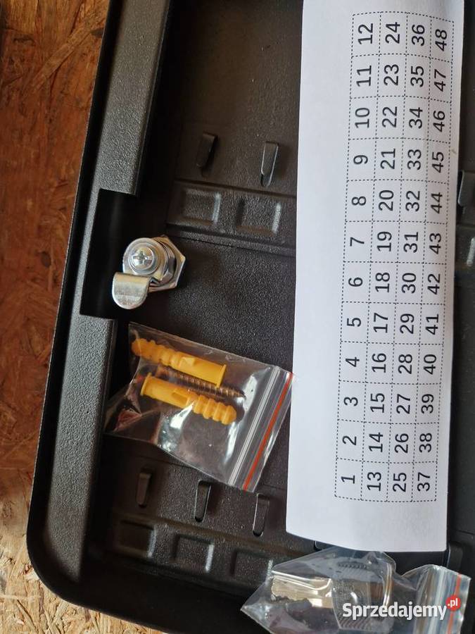 Metalowa skrzynka na klucze GEKO G10906 o Głogowa