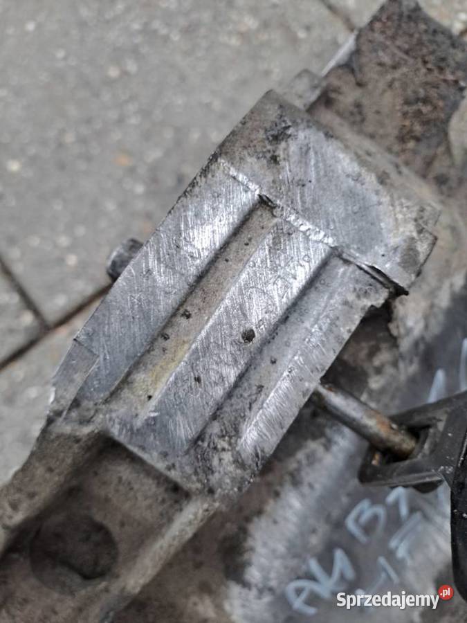 Audi A4 B7 16 MPi skrzynia biegów kod HFC śląskie Jastrzębie-Zdrój