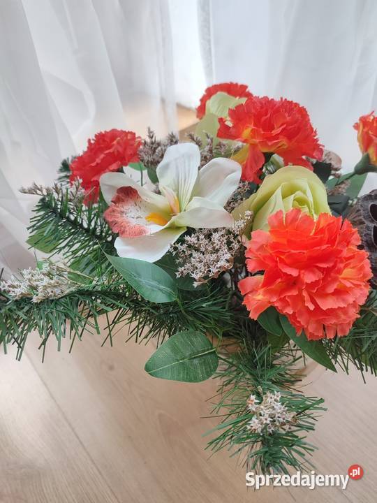 Kompozycja kwiatowa na grób wiązanka na cmentarz Wszystkich Świętych Sosnowiec