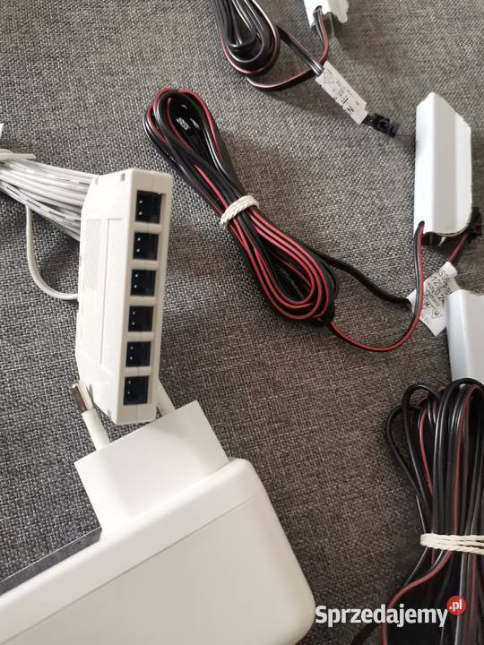 OŚWIETLENIE LED BIAŁE SZKLANYCH PÓŁEK MCJ NSS60 Międzychód