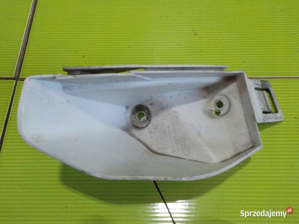 FORD KUGA MK1 10r slizg zderzaka prawy tyl