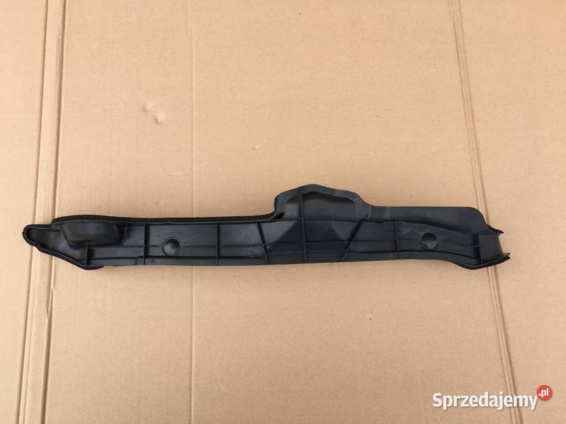 Toyota Yaris II 2 0511 Chlapacz osłona Błotnika