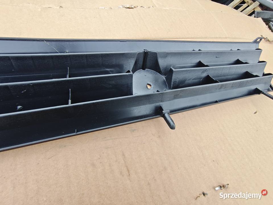 Polonez Caro grill Atu Kombi Truck minus