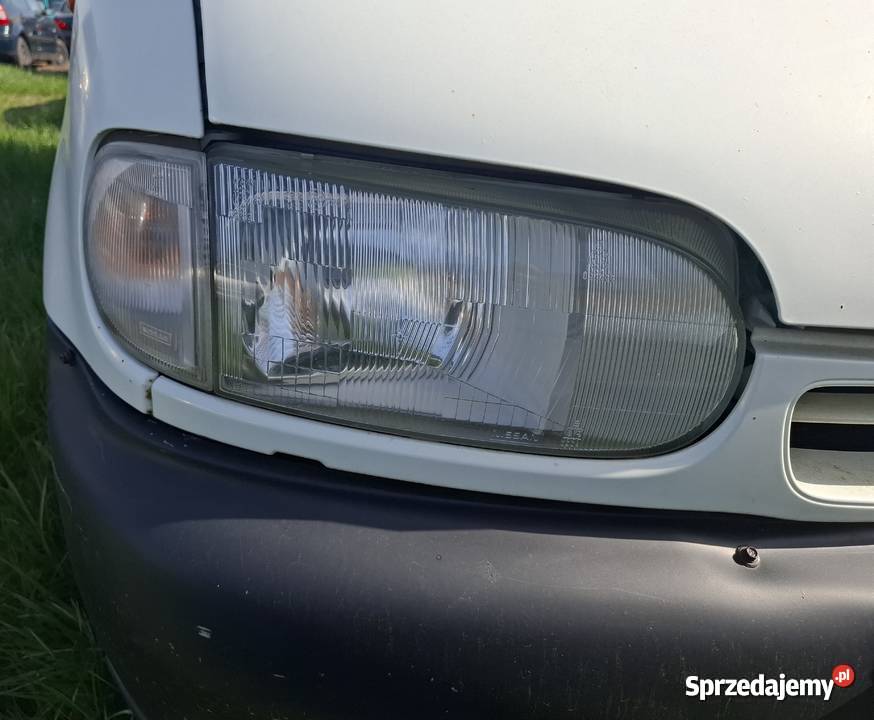 Lampa Prawa Przednia Nissan Sarena lubelskie
