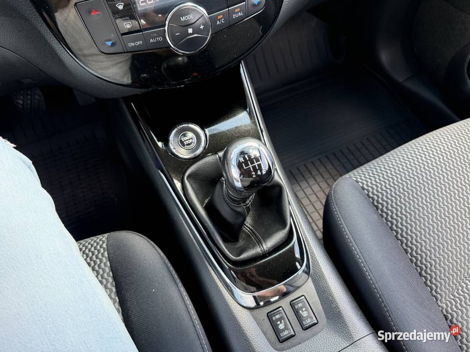 Nissan Pulsar 12 BENZYNA Klimatronik Nawigacja lakier metallic Konin sprzedam