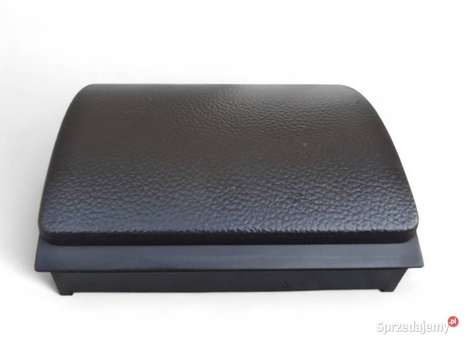 POPIELNICZKA TUNELU TYŁ AUDI A3 8L LEON I TOLEDO Działoszyce