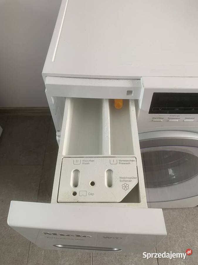 Na zdjęciach widać model Miele W1 Performance Kalety sprzedam
