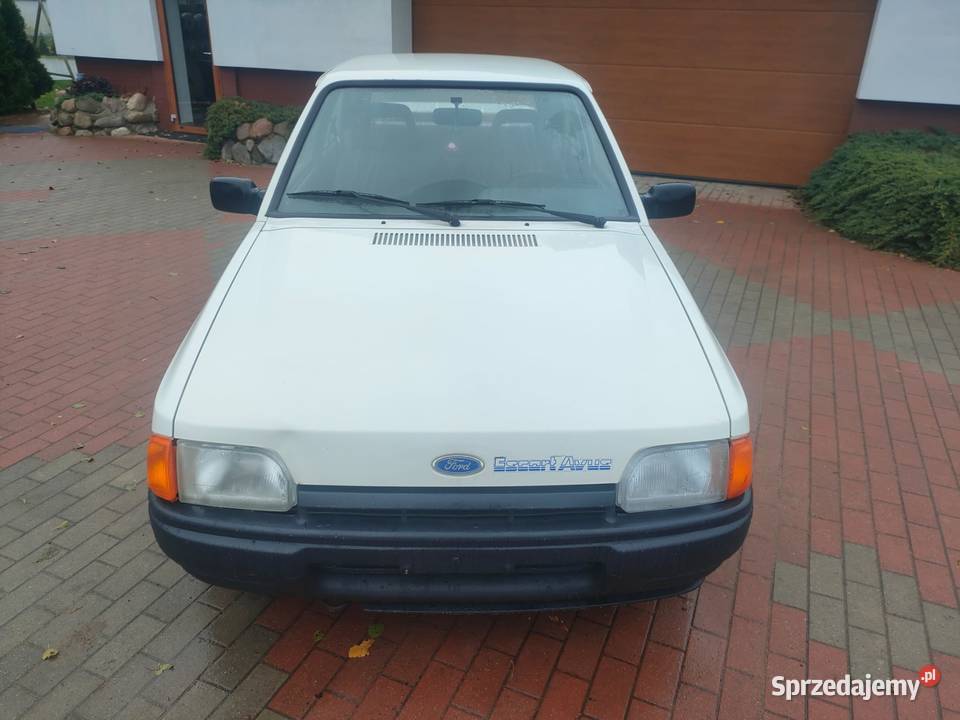 SUPRR koazja 40 Letni Klasyk Ford Escort 55 Krągi