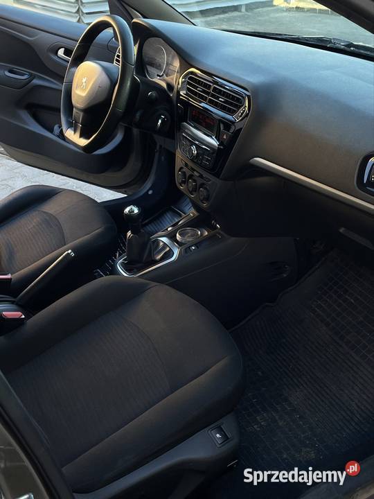 Peugeot 301 12Vti 2012r światła do jazdy dziennej Poznań