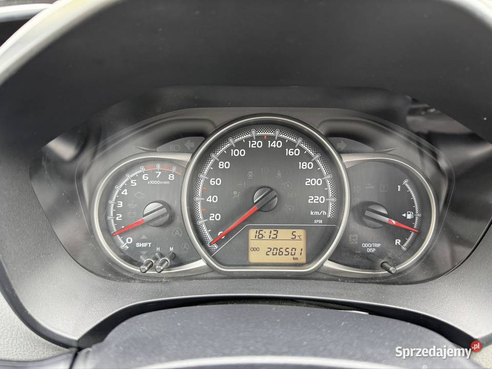 Toyota Yaris Toyota Yaris III 133 99 Active Euro gniazdo AUX Końskie