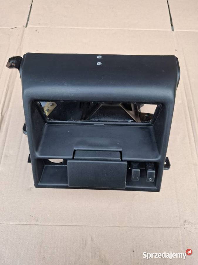 Konsola nawiewu powietrza mieszalnik Fiat 126p Deski rozdzielcze, konsole Strzelce Opolskie