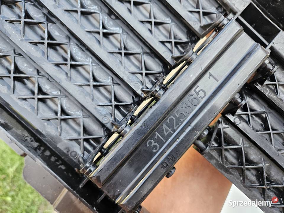 VOLVO XC60 II KIEROWNICA POWIETRZA WLOT ŻALUZJA osobowe wielkopolskie Międzychód