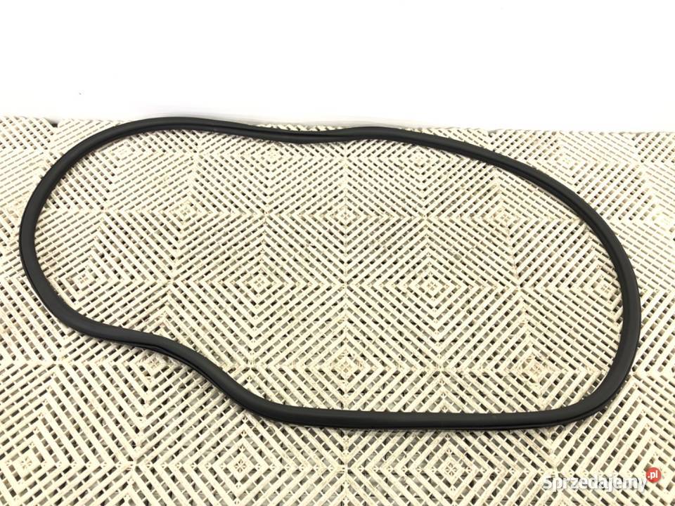 USZCZELKA DRZWI TYŁ LEWA AUDI A6 C8 Kombi osobowe