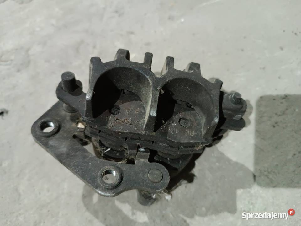 Zaciski hamulcowe przód Suzuki GSXF GSX F 600 Zaciski sprzedam