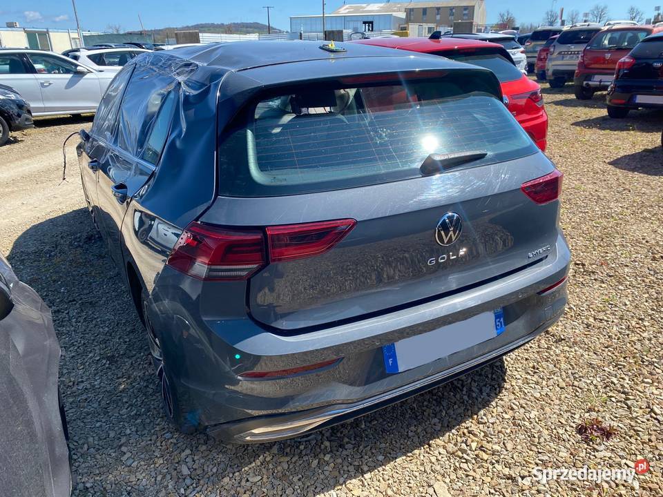 VOLKSWAGEN Golf VIII 14 EHybride OPF 204 DSG6 Golf sprzedam