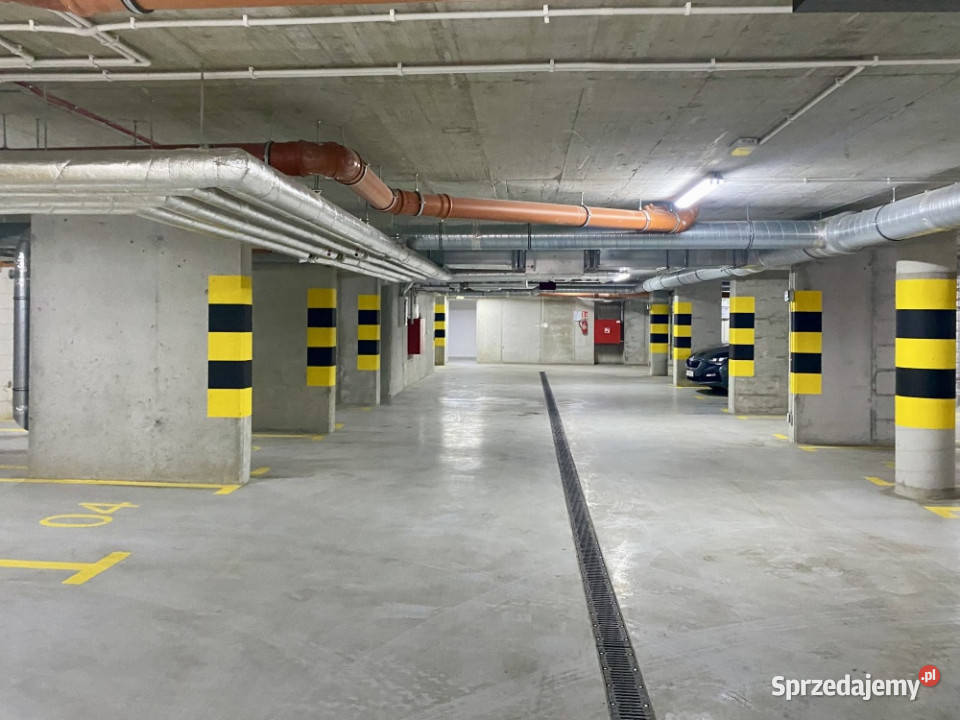 Dwustronne parku Nowe z 2025 Wykończone Wysoki 64m2